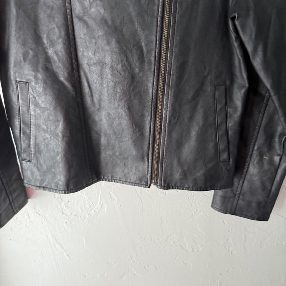 The Childrens Place Black Faux Leather Moto Jacket Kids Size 10 12 - Picture 4 of 9